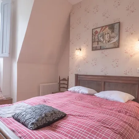 D'hotes Chateau Bed and breakfast