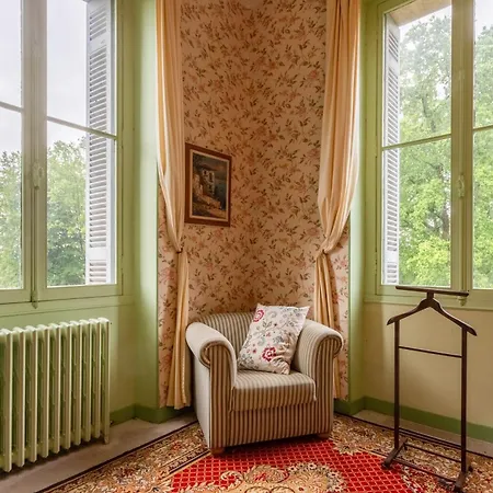 D'hotes Chateau Bed and breakfast