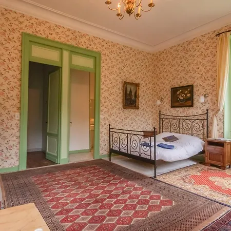 Bed and breakfast D'hotes Chateau