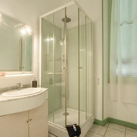 D'hotes Chateau Bed and breakfast Habas